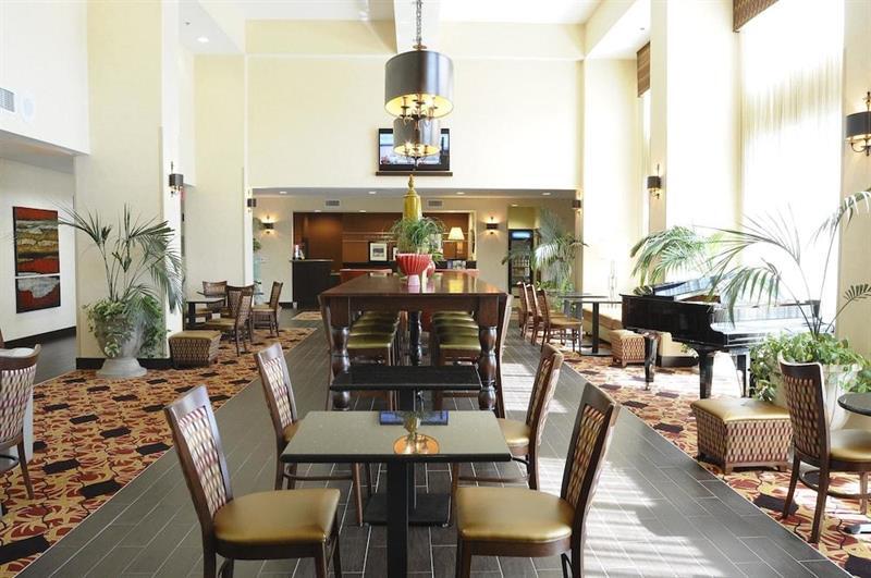 Surestay Plus Hotel By Best Western Реддинг Экстерьер фото